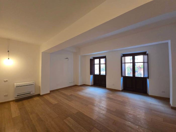 Appartamento bilocale in vendita in Via Barcellona, Marina, Cagliari