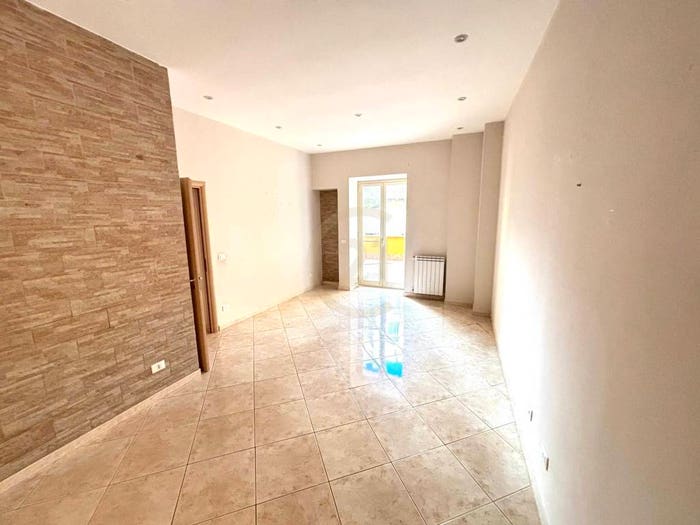 Appartamento quadrilocale in vendita in Via dei Vespri, Centro, Misterbianco