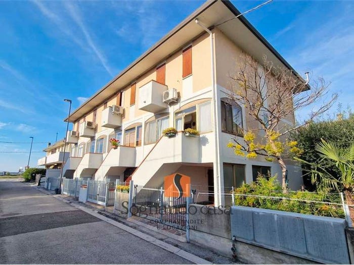 Casa con 5 locali in vendita in Via Bacchetta E, San Michele, Ravenna