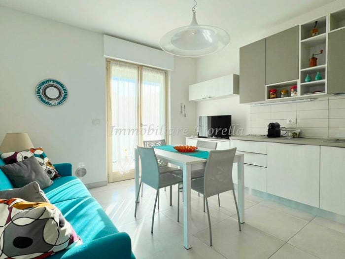 Appartamento trilocale in vendita in Borghetto Santo Spirito
