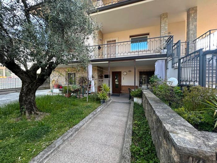 Appartamento con 5 locali in vendita in Via IV Novembre, San Vigilio, Concesio
