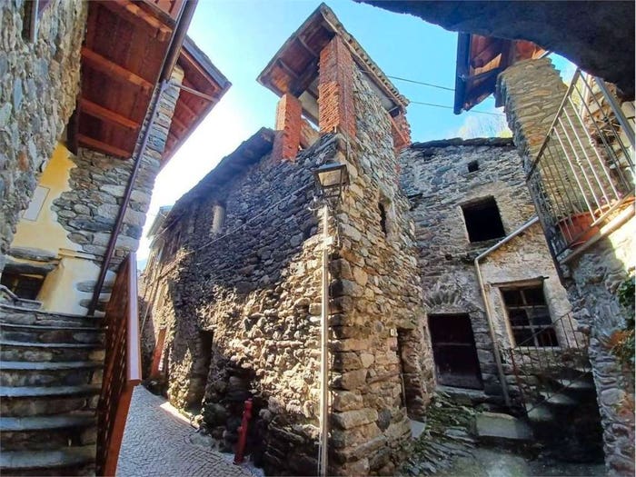 Appartamento quadrilocale in vendita in Montey, Donnas