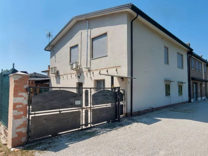 Casa con 5 locali in vendita in Via Roma, Centro, Campo San Martino