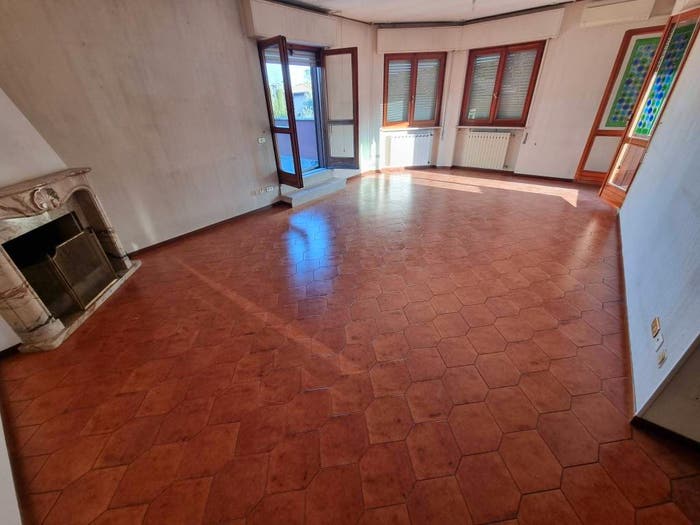 Casa quadrilocale in vendita in Via Guido Zadei, Desenzano Centro, Desenzano del Garda
