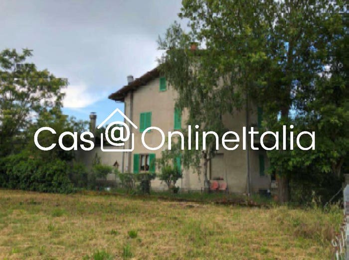 Casa con 6 locali in vendita in Via Amedeo, Panicarola, Castiglione del Lago
