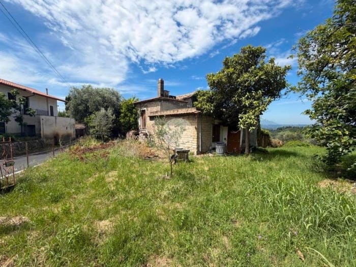 Casa con 5 locali in vendita in Via scarcia lupo, Primecase, Fara in Sabina