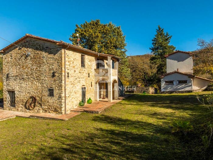 Casa con 6 locali in vendita in Zona Carpini, Montone