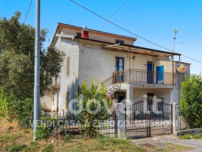 Casa con 6 locali in vendita in Via Pirillo inferiore, Centro, Soveria Mannelli