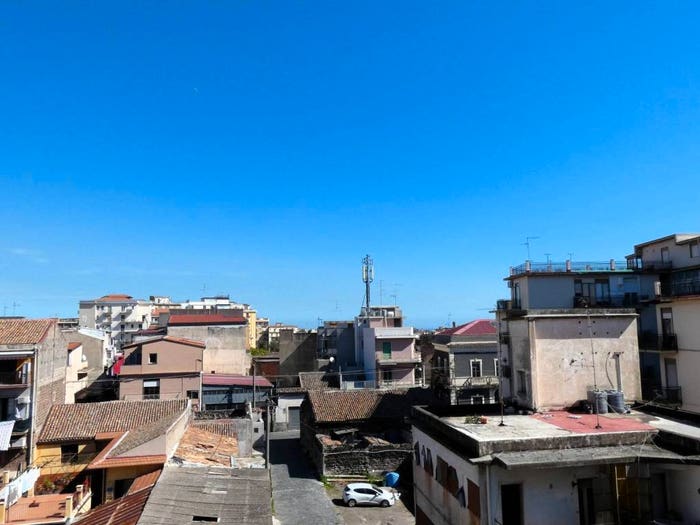 Appartamento trilocale in vendita in Viale delle Medaglie d'Oro, Rapisardi, Catania