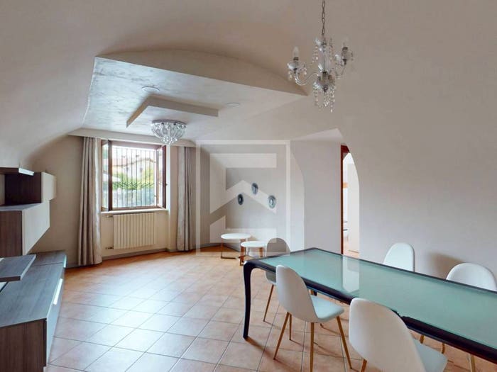 Appartamento trilocale in vendita in via XXV Aprile, Castello, Puegnago sul Garda