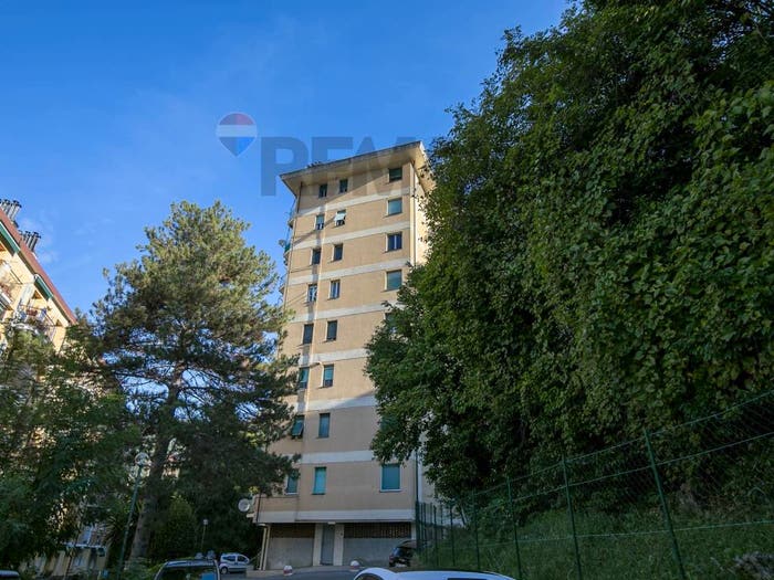 Appartamento con 5 locali in vendita in Via Delle Acacie, Molassana, Genova