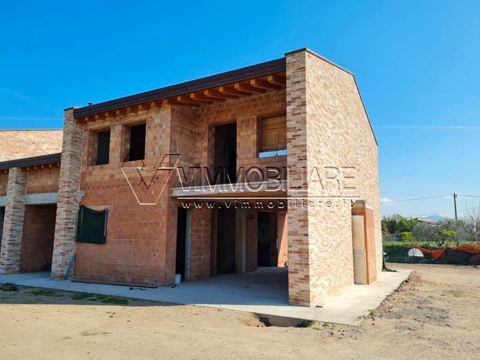 Casa con 5 locali in vendita in Via Sabbionara, Centro, Ospedaletto Euganeo