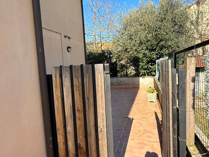 Casa con 6 locali in vendita in Via Orto Pisani, Monterosi