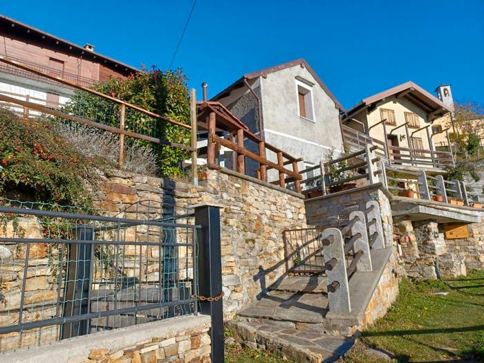 Casa bilocale in vendita in Alpe Loccia, Loreglia