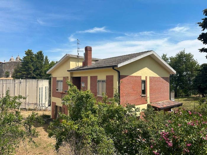 Casa con 6 locali in vendita in Via Tontodonati, Centro, San Valentino in Abruzzo Citeriore