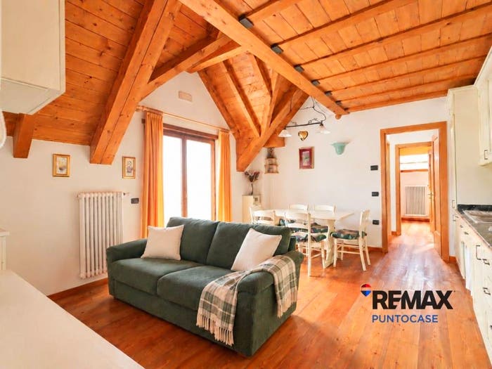 Appartamento con 5 locali in vendita in Via Giuseppe Verdi, Centro, Asiago