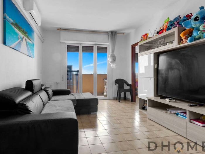 Appartamento quadrilocale in vendita in Via Mazzucotelli Monza MB Italia, Viale Libertà, Monza