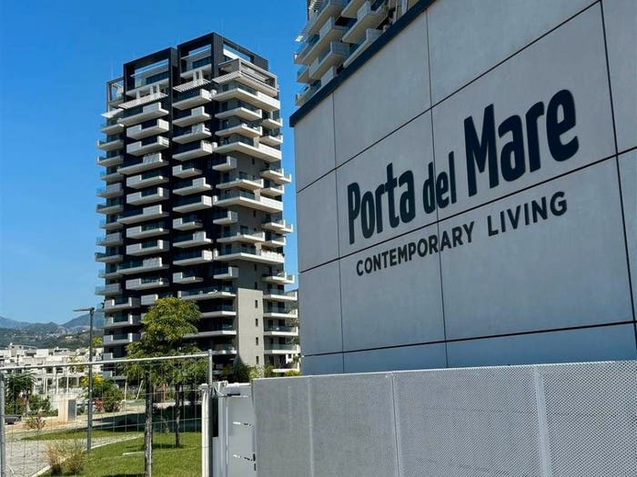 Appartamento trilocale in vendita in Via Generale Clark, Arbostella Arechi, Salerno