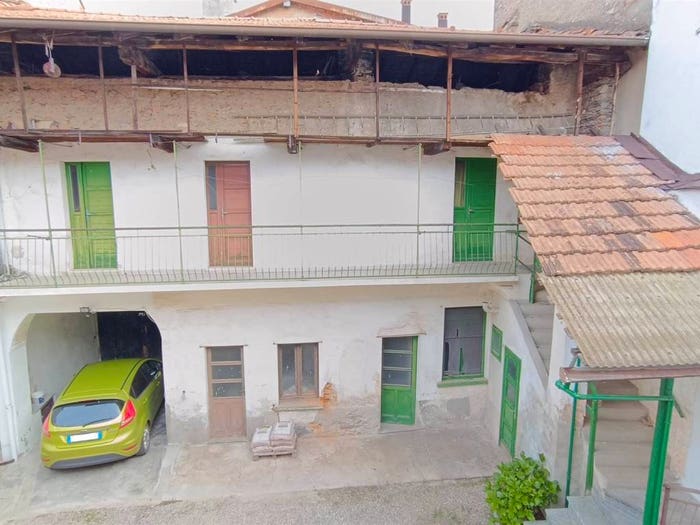 Appartamento con 5 locali in vendita in Centro, Invorio