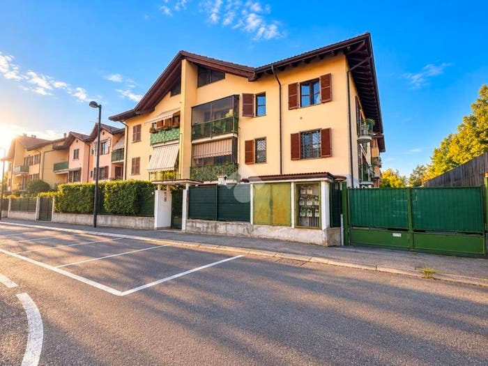 Appartamento quadrilocale in vendita in Via Massimo D'Antona, Landriano