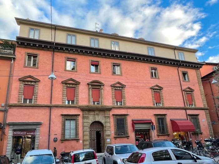Appartamento bilocale in affitto in Piazza Galileo Galilei, Centro Storico, Bologna