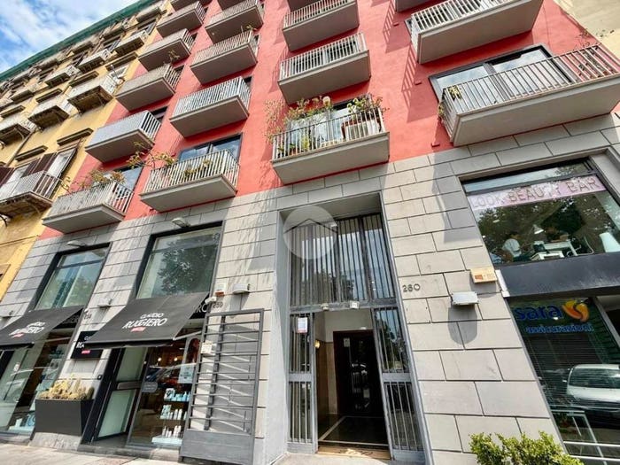 Appartamento trilocale in vendita in Riviera di Chiaia, Chiaia, Napoli