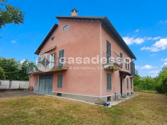 Casa con 6 locali in vendita in Via Cristoforo Colombo, Cavagnolo