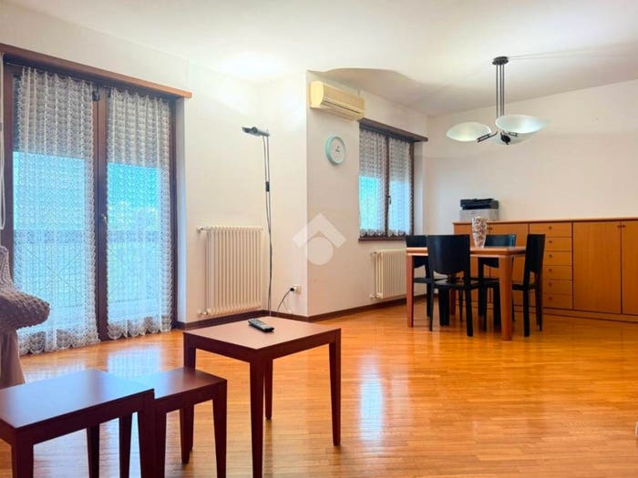 Appartamento quadrilocale in vendita in Via IX giugno, Centro, Monfalcone