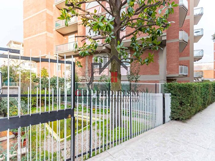 Appartamento quadrilocale in vendita in viale di villa pamphili, Monteverde Vecchio, Roma