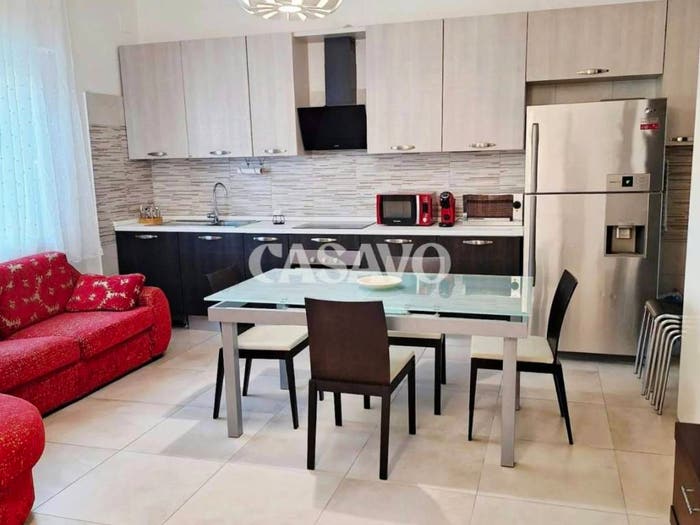 Casa con 6 locali in vendita in Traversa Via Nazionale per Teramo, Giulianova