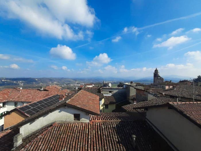 Casa con 6 locali in vendita in Via Antonio Paravidino, Centro, Rocca Grimalda
