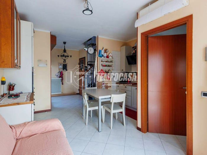Appartamento trilocale in vendita in Via Laudedeo Testi, San Leonardo, Parma