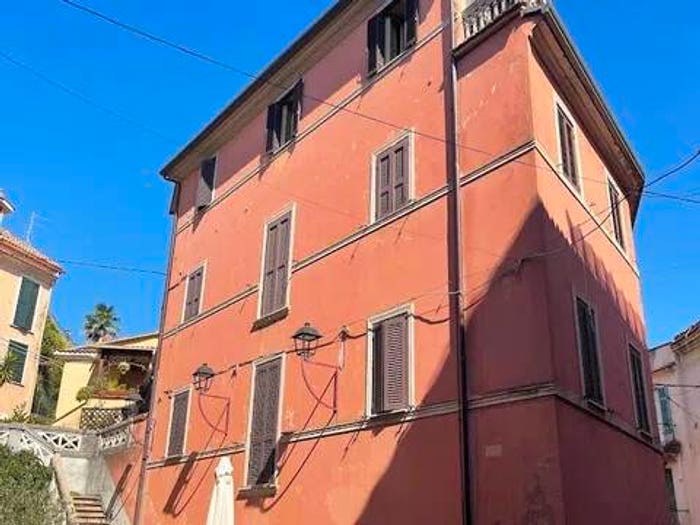 Appartamento quadrilocale in vendita in Via Giuseppe Garibaldi, Centro, Frosinone