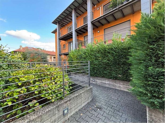 Appartamento bilocale in vendita in VIA LOCATELLI, Centro, Sesto Calende