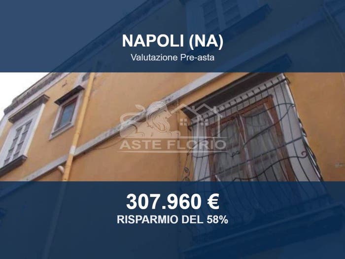 Casa trilocale in vendita in Salita Mauro, Materdei Museo, Napoli