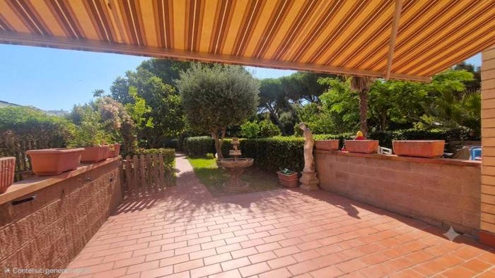 Appartamento trilocale in vendita in Via Litoranea, Zona Nuova Pratoranieri, Follonica