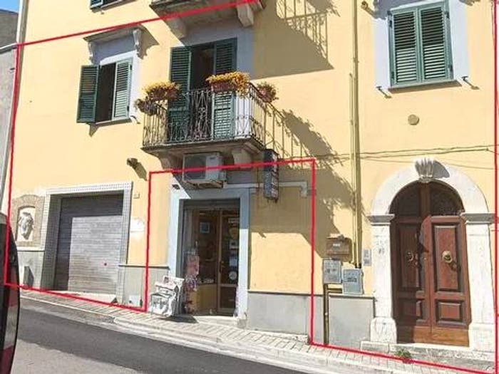 Casa con 6 locali in vendita in Via San Pietro, Centro, Altino