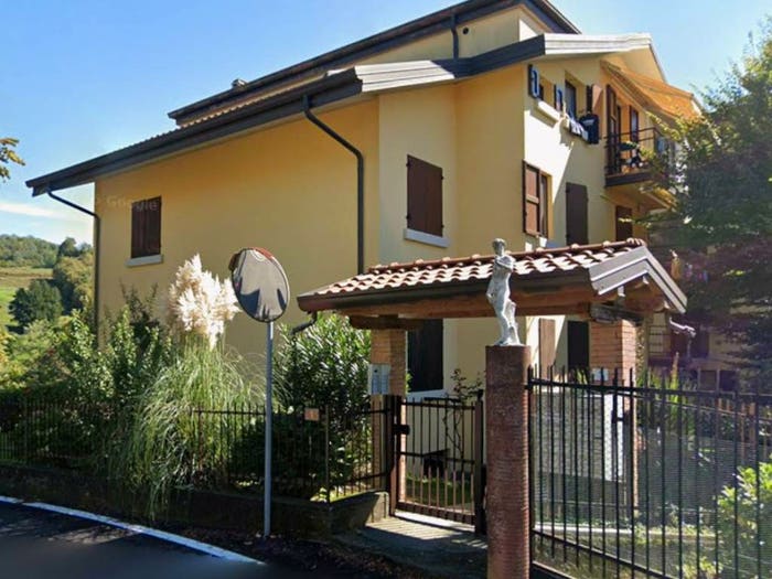 Appartamento bilocale in vendita in Via Roccolino, Caprino, Caprino Bergamasco