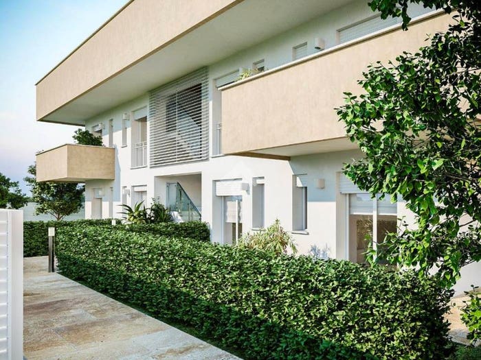 Appartamento con 5 locali in vendita in Via Aprile, Centro, Carate Brianza