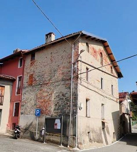 Casa quadrilocale in vendita in Via Zumaglini, Zumaglia