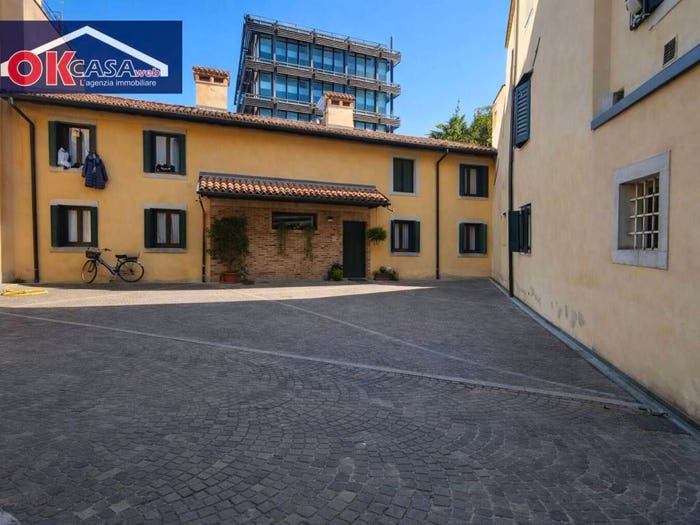 Appartamento bilocale in vendita in Via delle Monache, Centro, Gorizia