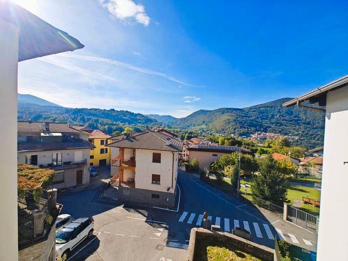 Casa con 5 locali in vendita in Via Podestà, Laino