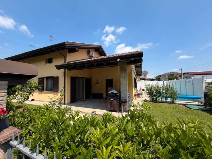 Casa con 5 locali in vendita in Centro, Mortara