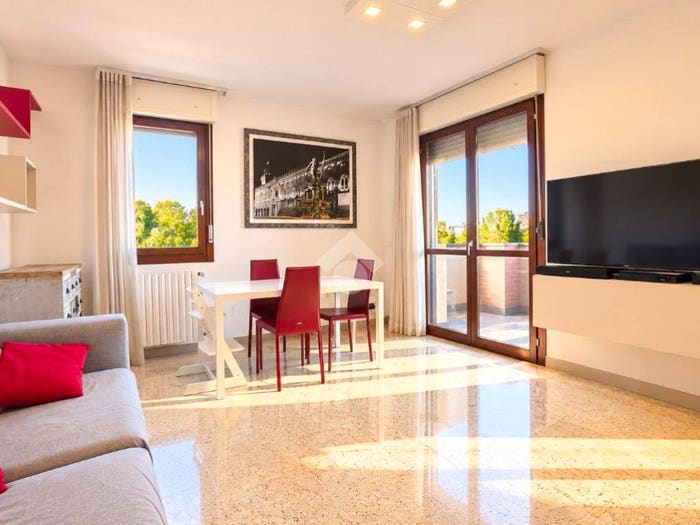 Appartamento con 5 locali in vendita in Via Allende, Calderara di Reno