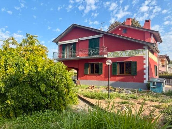 Casa con 6 locali in vendita in Via Monte Santo, Novi Ligure