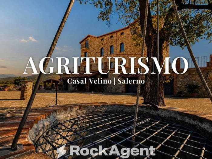 Casa con 6 locali in vendita in Via Quattroponti, Bivio Acquavella Ponte, Casal Velino