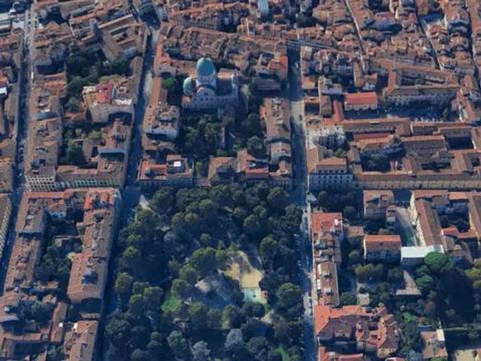 Appartamento con 6 locali in vendita in Via Vittorio Alfieri No Number, D'Azeglio, Firenze