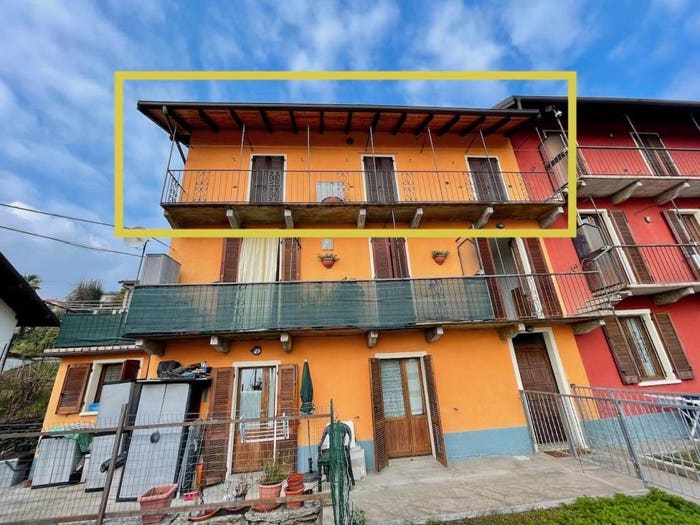 Appartamento trilocale in vendita in Ghiffa