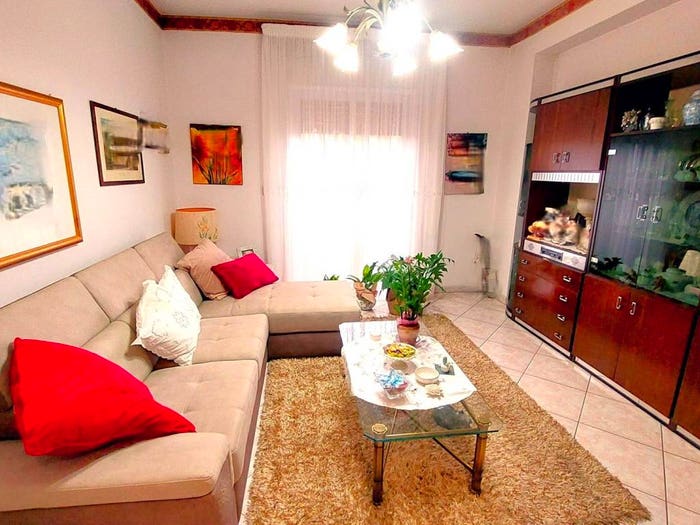 Appartamento con 5 locali in vendita in Via Luigi Orlando, Centro, Giarre