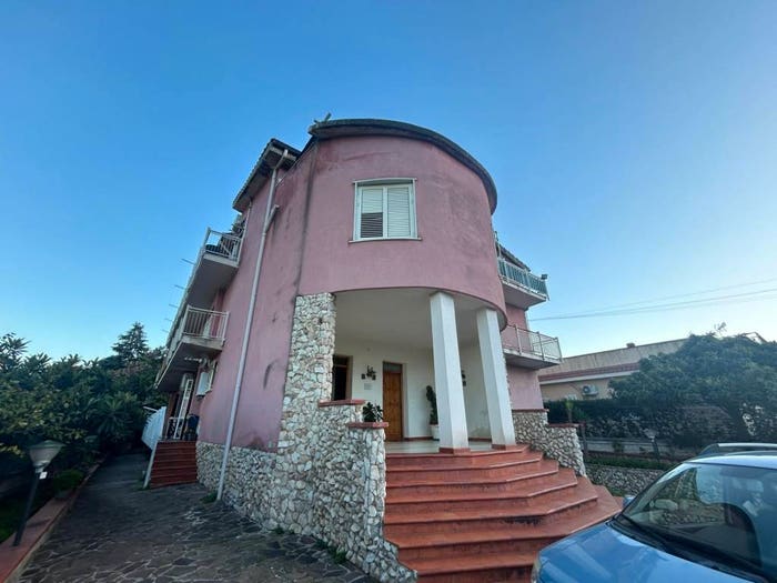 Casa con 6 locali in vendita in Via Molara, Santicelli, Palermo